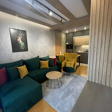 Royal Luxury Lara Appartamento *